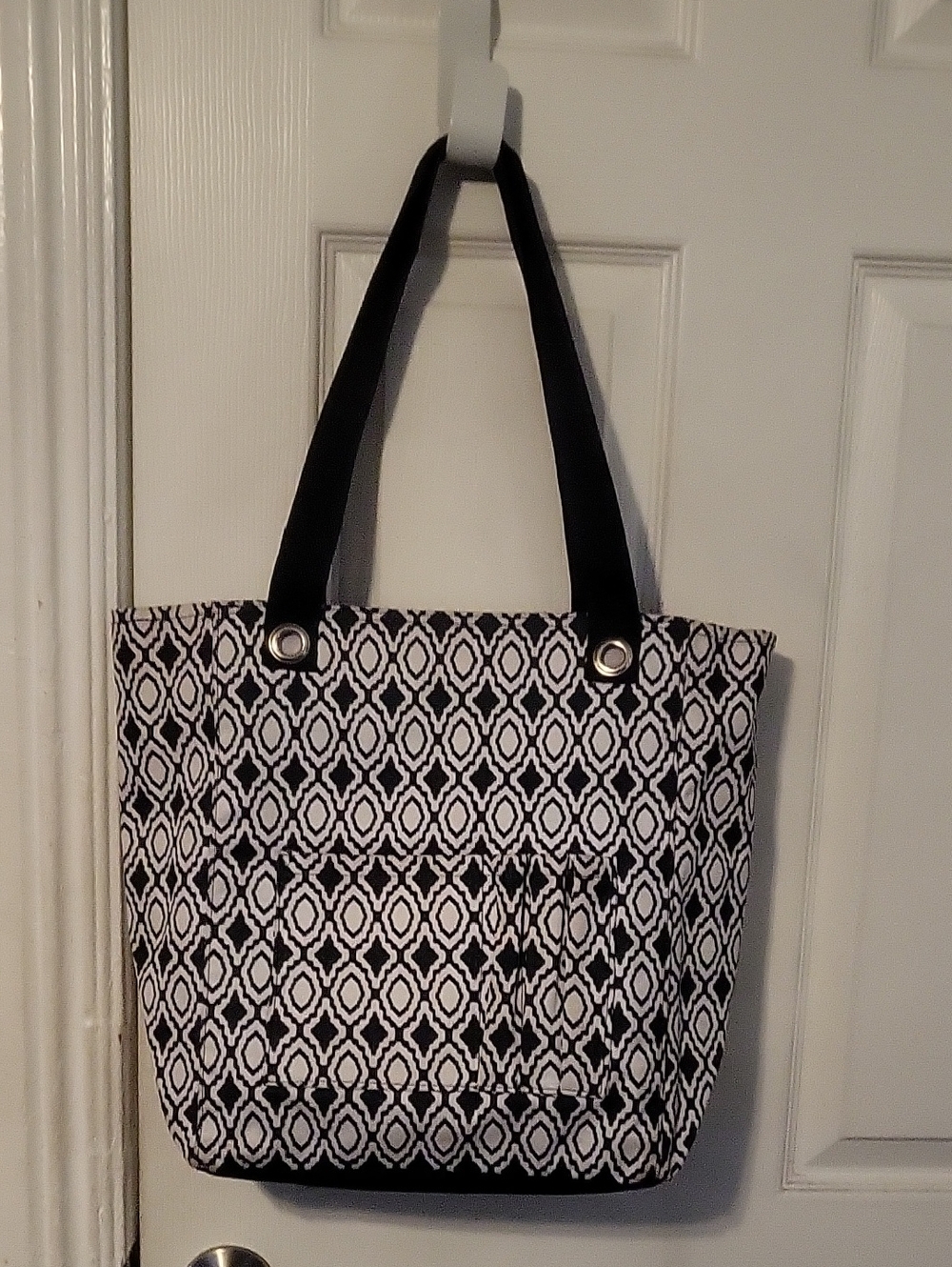 Thirty One Navy & White Geometric Medium Tote Bag